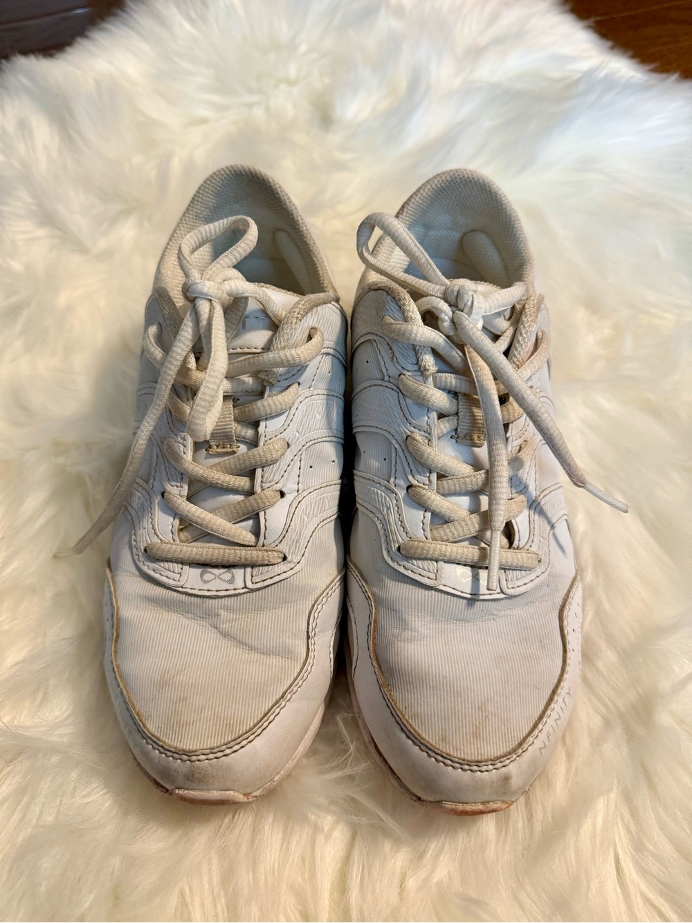 NFINITY Rival 2 White Sneaker Size 6.5